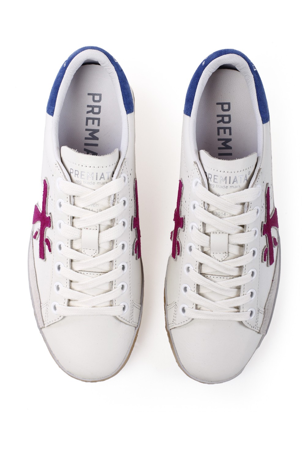 shop PREMIATA Saldi Scarpa: Premiata sneakers "Steven" dalla tomaia in pelle bianca.
Logo in suede color fucsia e il talloncino in suede color celeste. Arricchito dagli inserti in suede color grigio e dal fondo color avorio.
Altezza Suola 2,2 cm.
Fusbet interno 25,4 cm.
Suola: 100% Gomma.
Tomaia: 100% Pelle di vitello.
Fodera: 100% Pelle di capra.
Fabbricata in Vietnam.. STEVEND-6191 number 7598767